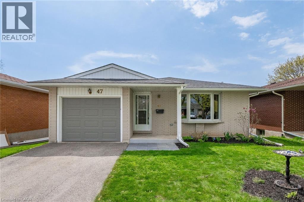 47 BROOKSIDE Crescent, Kitchener, Ontario