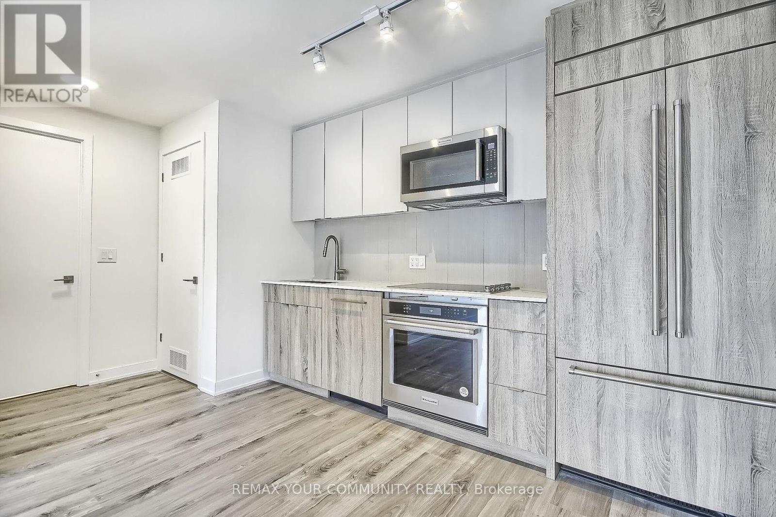 808 - 840 St Clair Avenue W, Toronto, Ontario  M6C 0A4 - Photo 5 - C13754808
