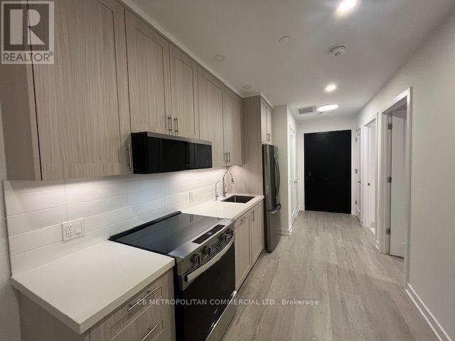 413 - 2946 Dundas Street West Street W, Toronto, Ontario  M6P 1Y8 - Photo 6 - W13658272