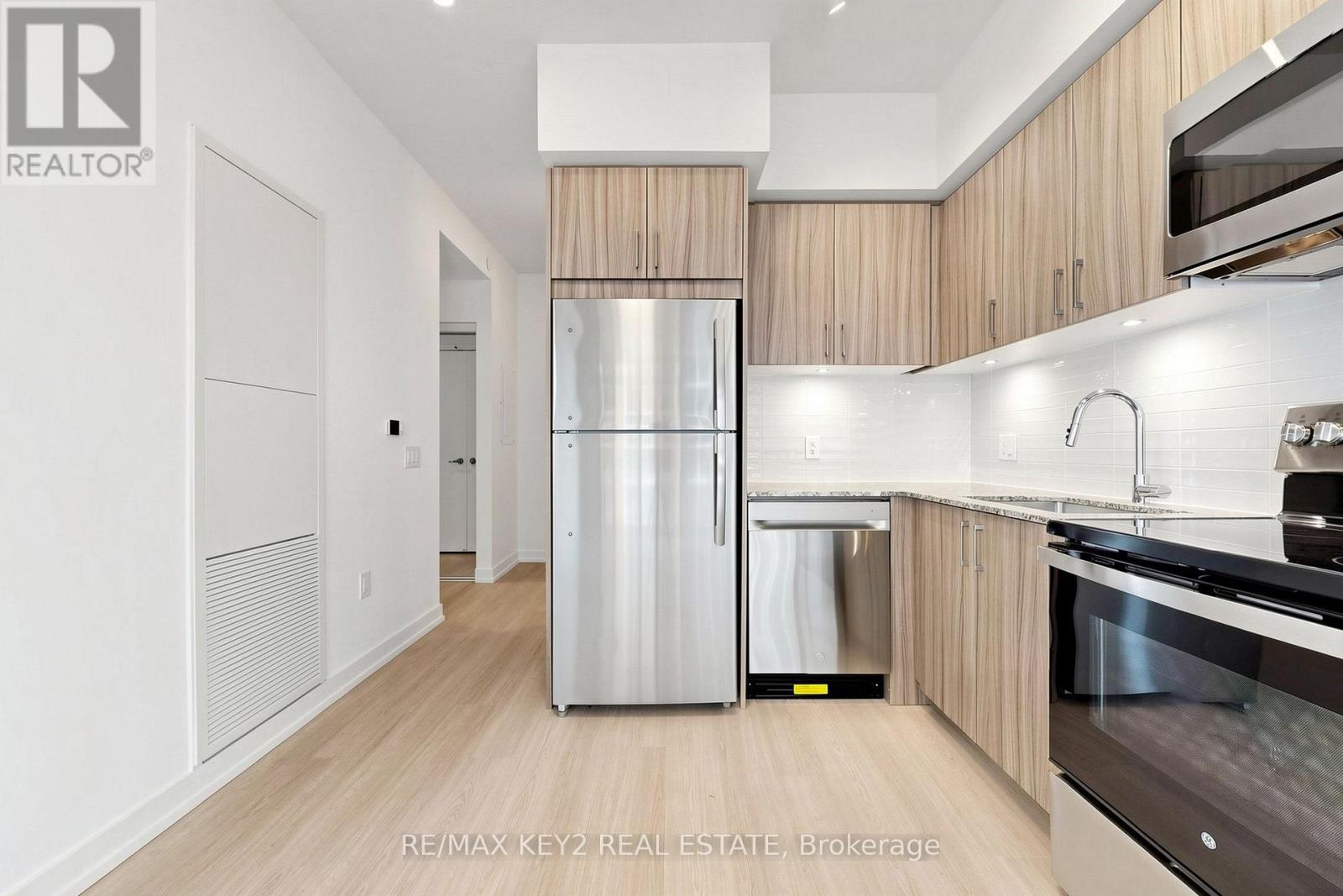 1712 - 4010 Eglinton Avenue W, Toronto, Ontario  M9A 0G5 - Photo 12 - W13717680