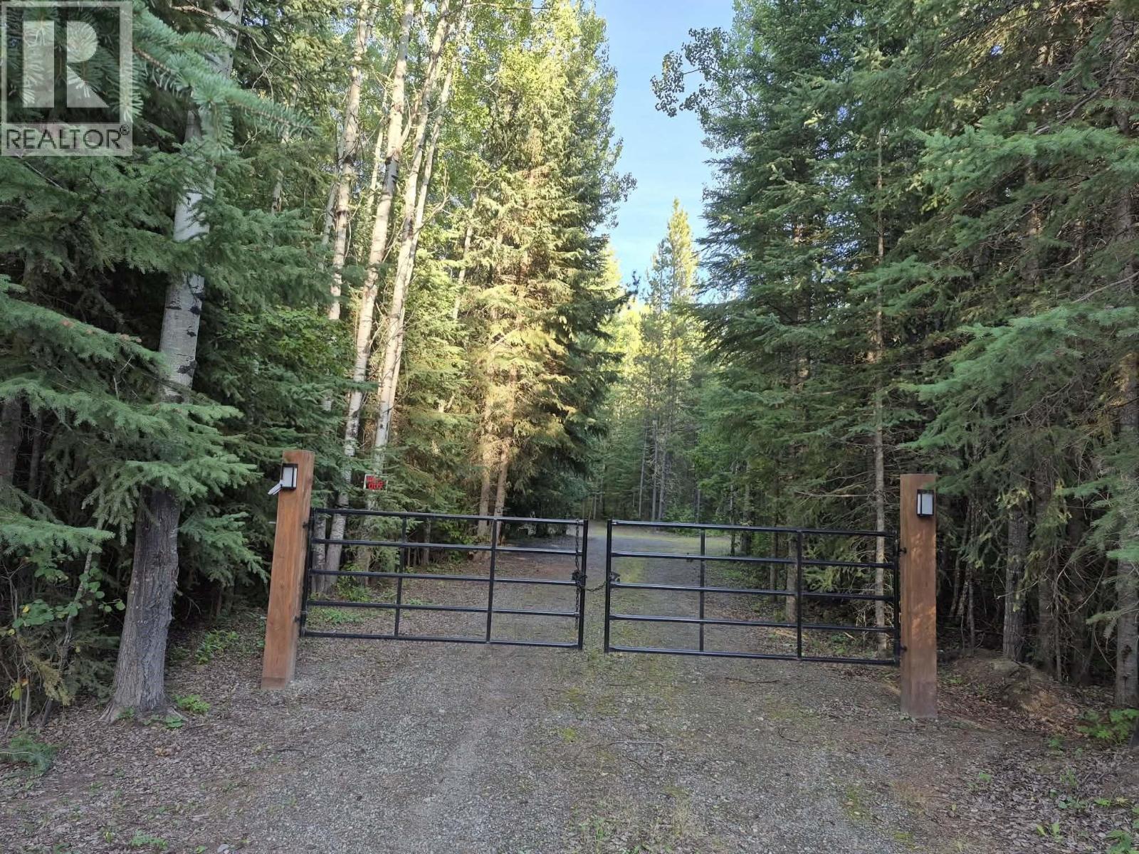 1590 Goetjen Road, Fort St. James, British Columbia  V0J 1P0 - Photo 2 - R3161847