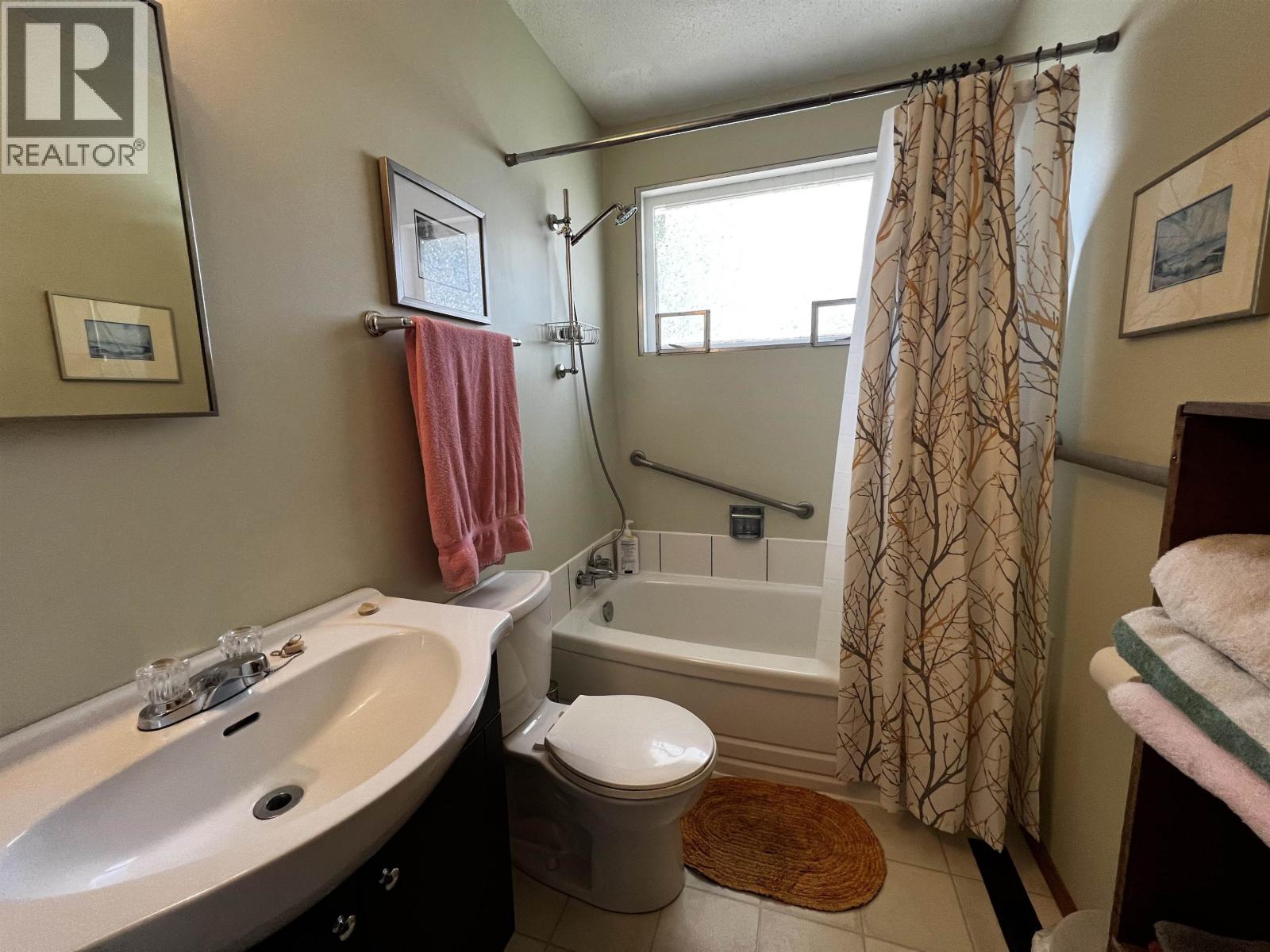 50 Chowsunket Street, Fraser Lake, British Columbia  V0J 1S0 - Photo 15 - R3161895
