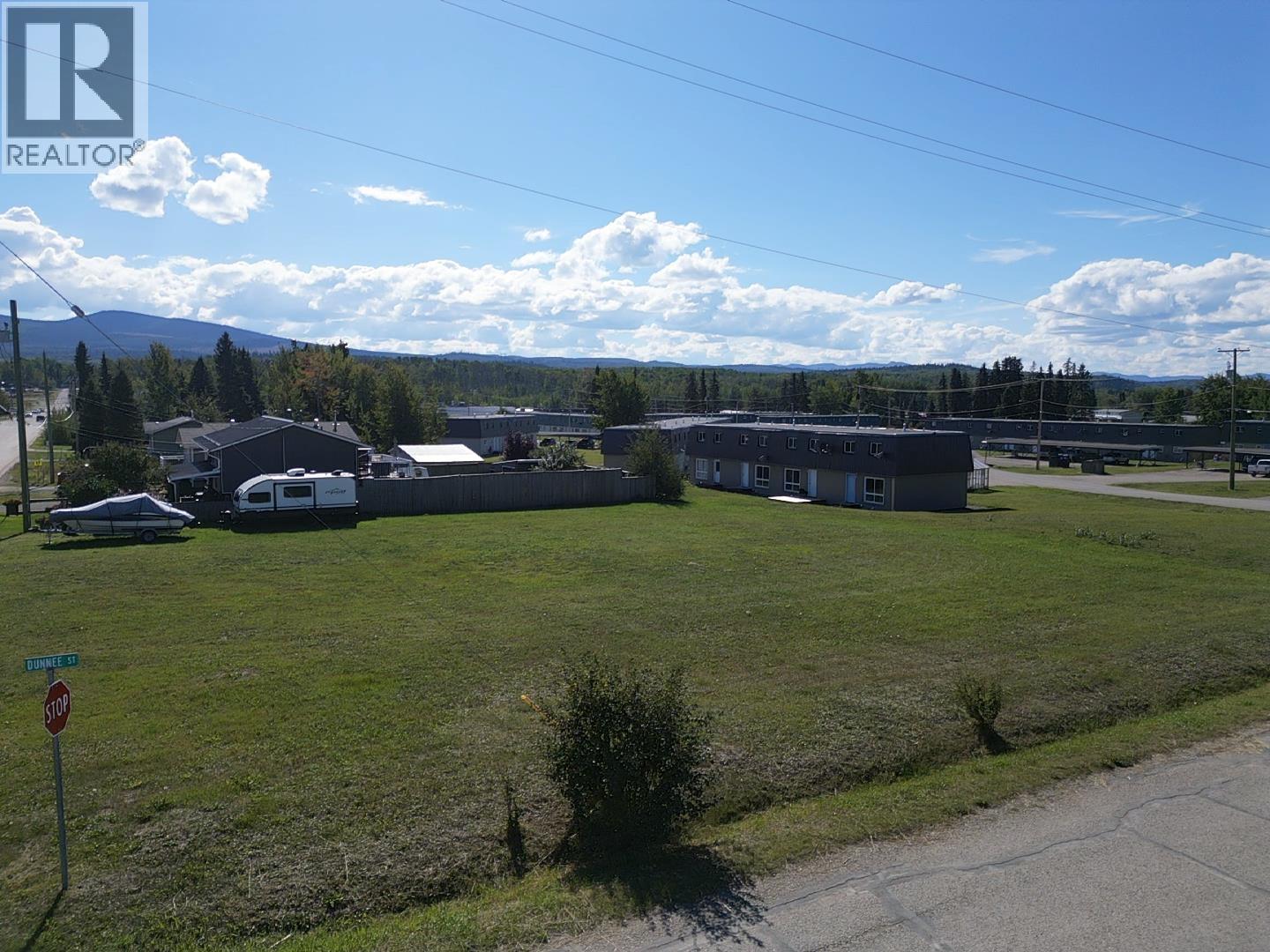 121 Chowsunket Street, Fraser Lake, British Columbia  V0J 1S0 - Photo 5 - R3161920