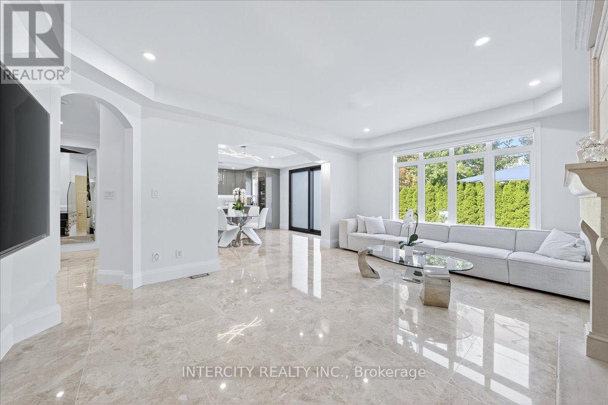 102 Cook's Mill Crescent, Vaughan, Ontario  L6A 0L1 - Photo 12 - N13755266