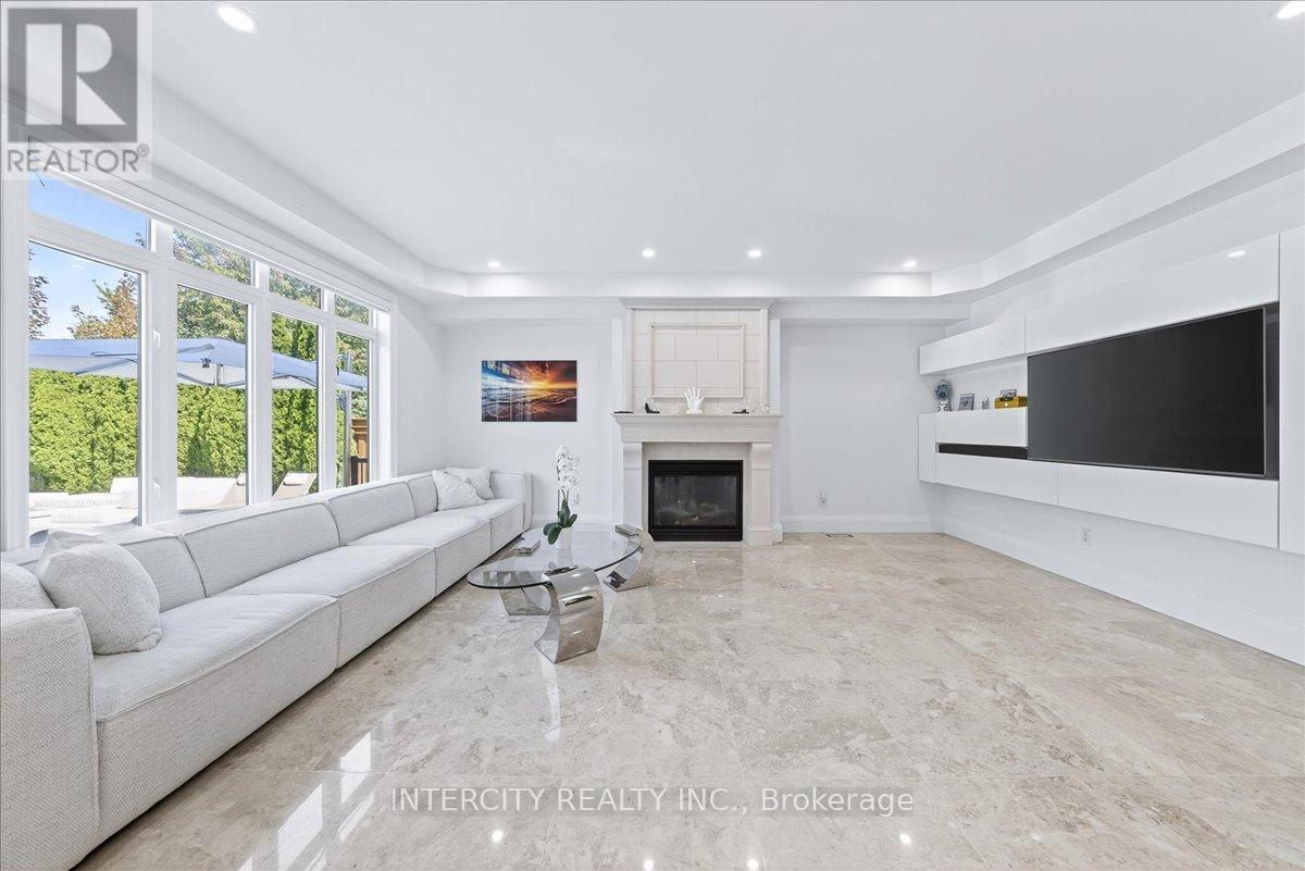 102 Cook's Mill Crescent, Vaughan, Ontario  L6A 0L1 - Photo 13 - N13755266