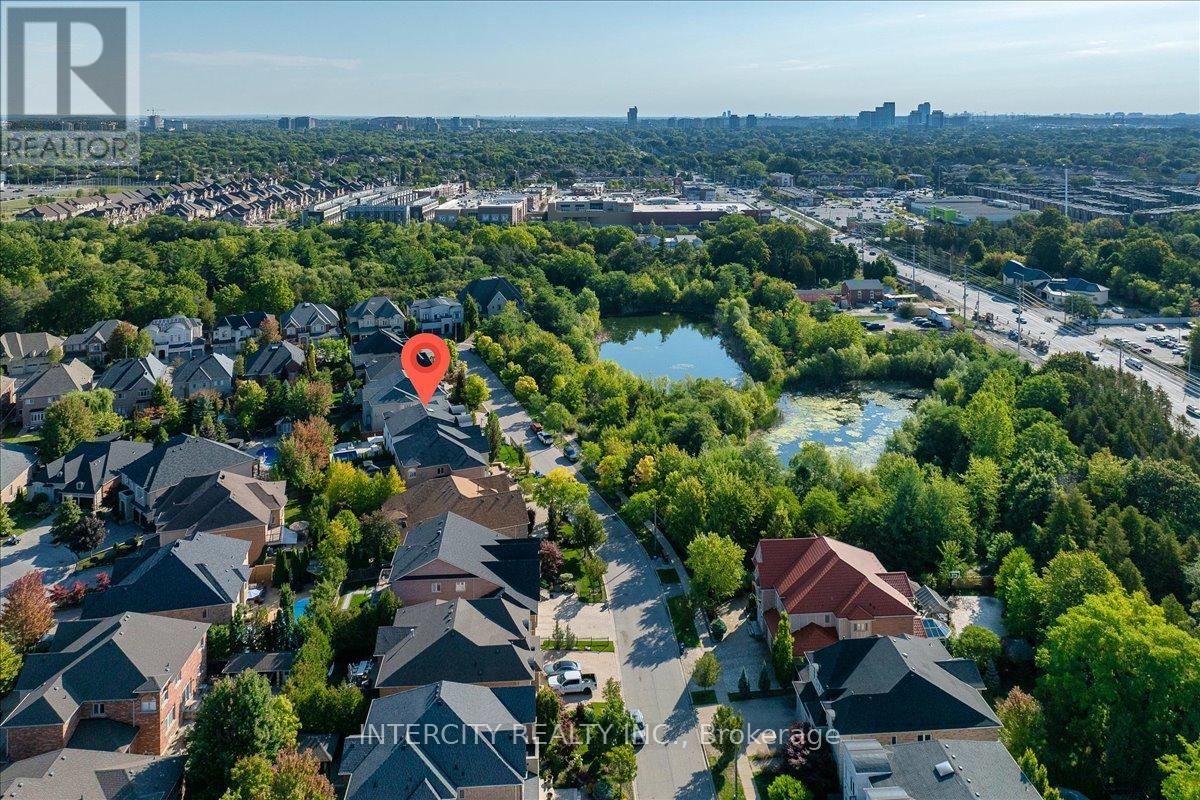 102 Cook's Mill Crescent, Vaughan, Ontario  L6A 0L1 - Photo 6 - N13755266