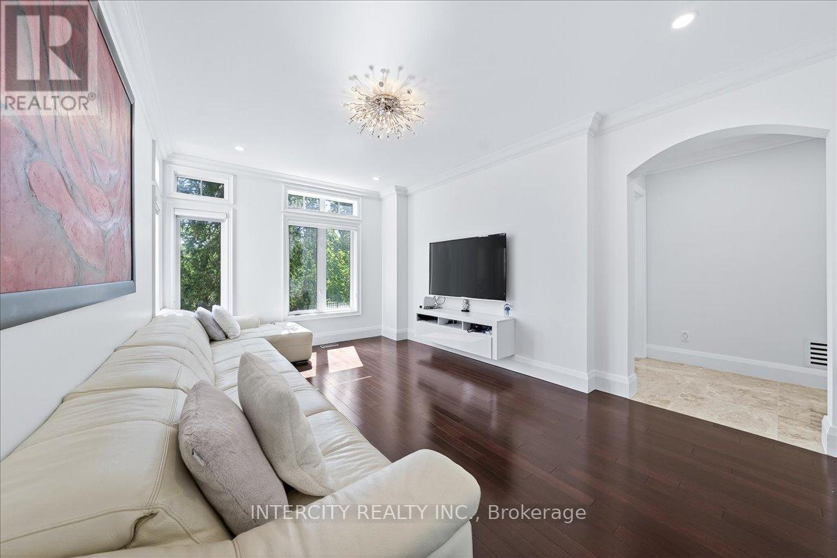 102 Cook's Mill Crescent, Vaughan, Ontario  L6A 0L1 - Photo 9 - N13755266