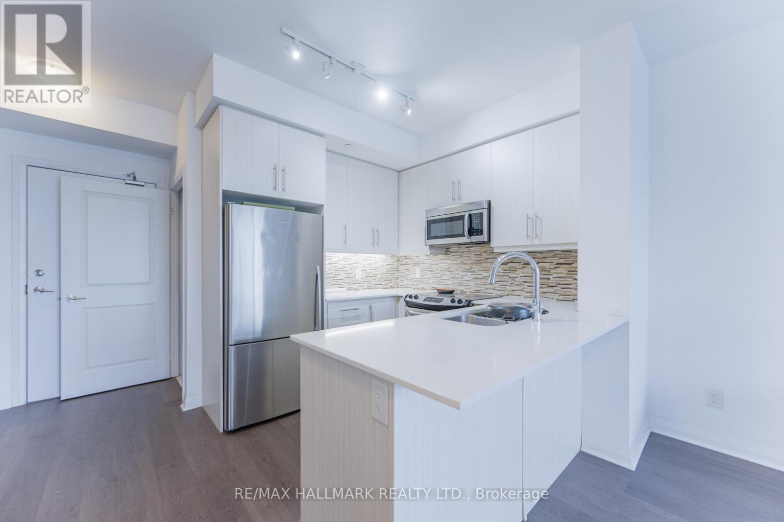 406 - 55 Oneida Crescent, Richmond Hill, Ontario  L4B 0E8 - Photo 7 - N13755278