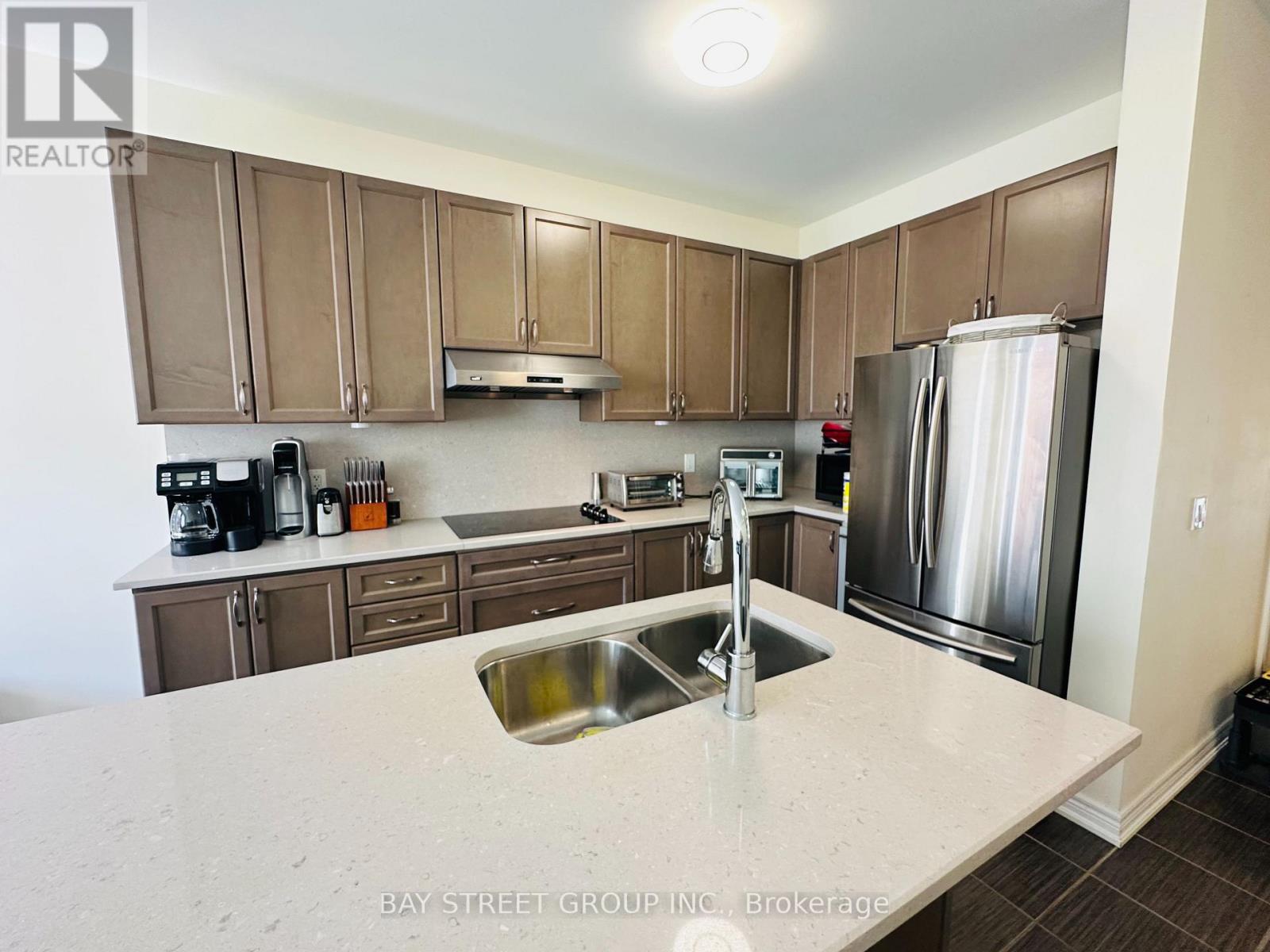 32 Capreol Avenue, Aurora, Ontario  L4G 7C4 - Photo 11 - N13755382