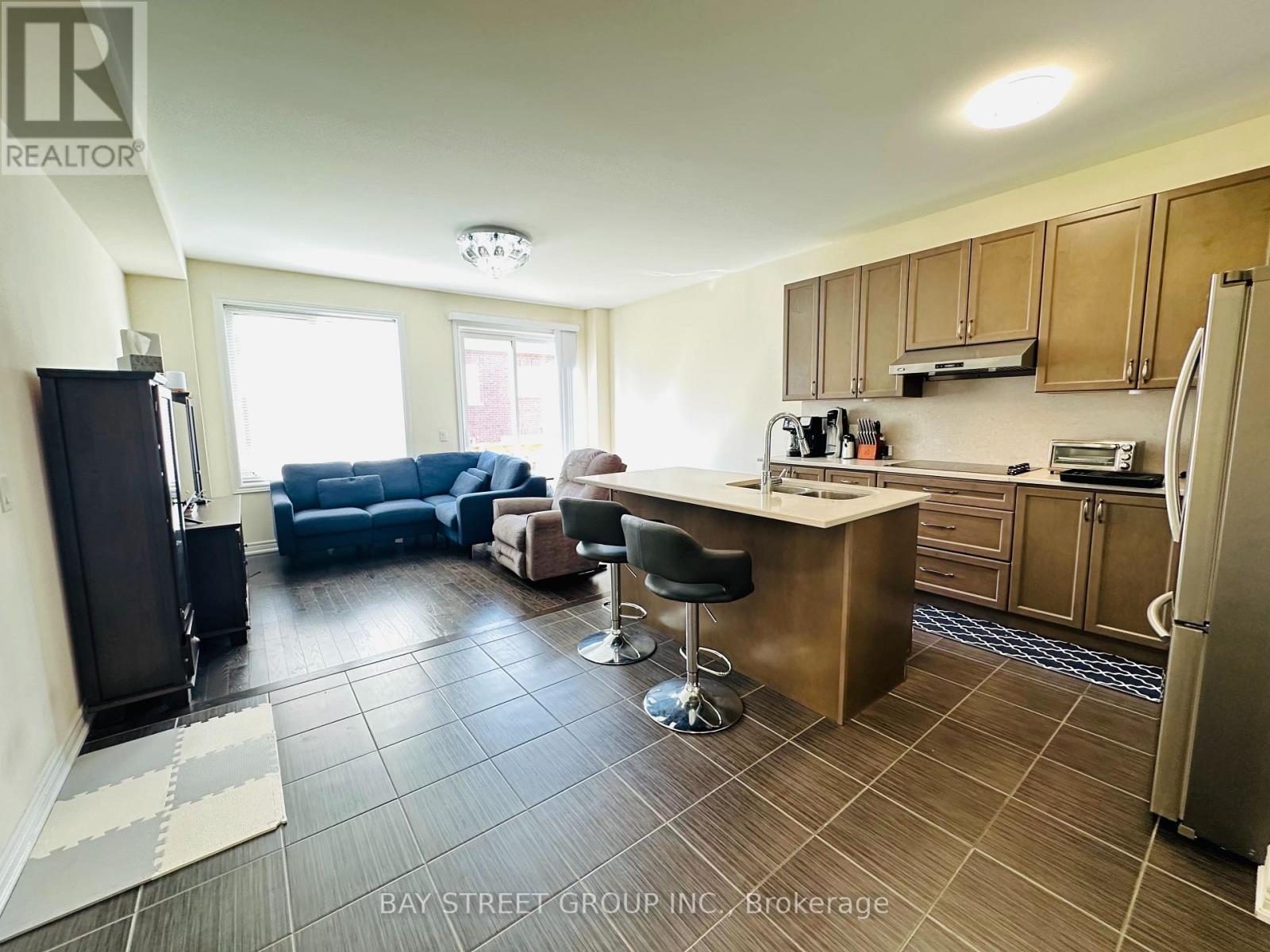 32 Capreol Avenue, Aurora, Ontario  L4G 7C4 - Photo 13 - N13755382