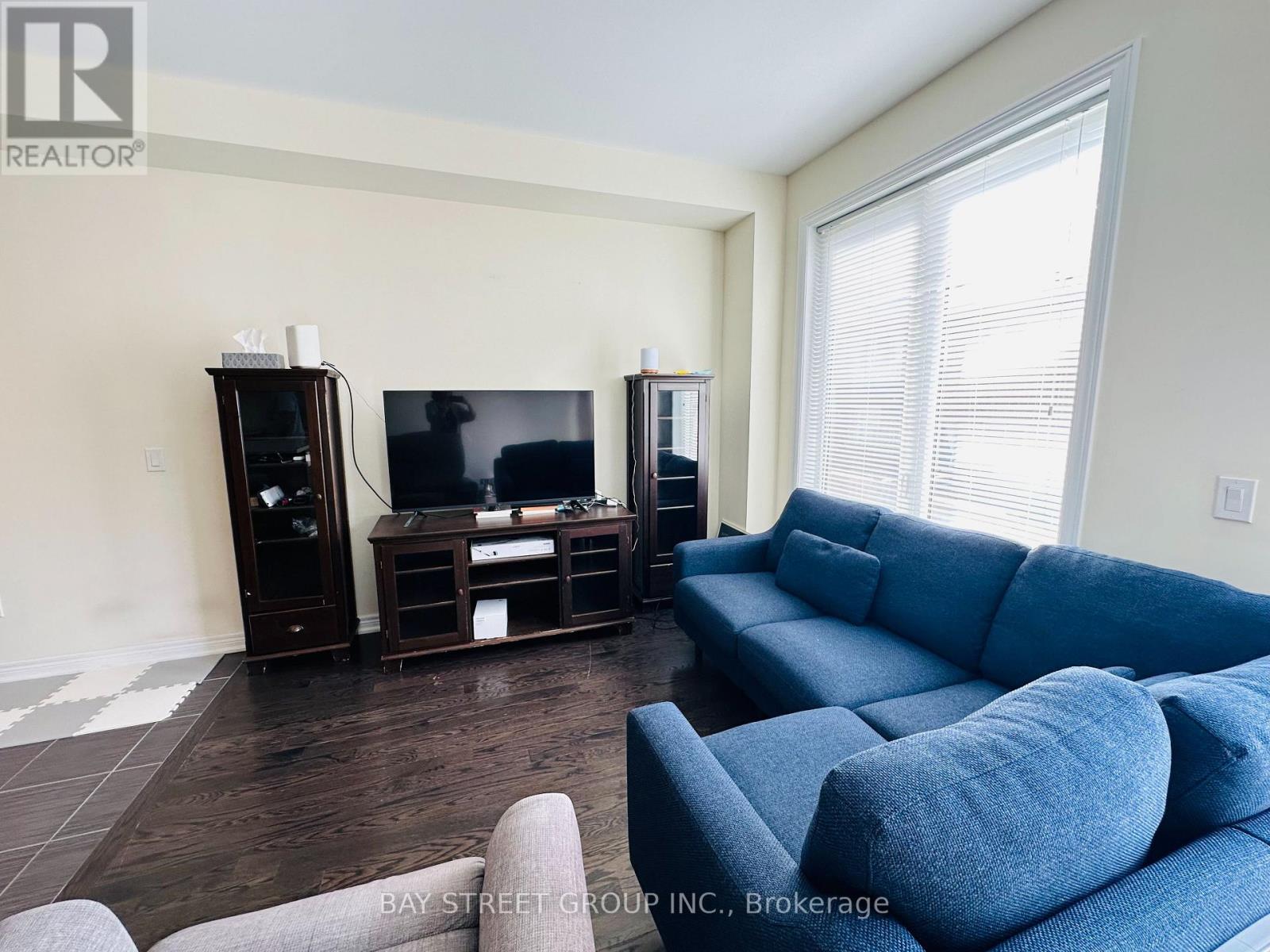 32 Capreol Avenue, Aurora, Ontario  L4G 7C4 - Photo 16 - N13755382