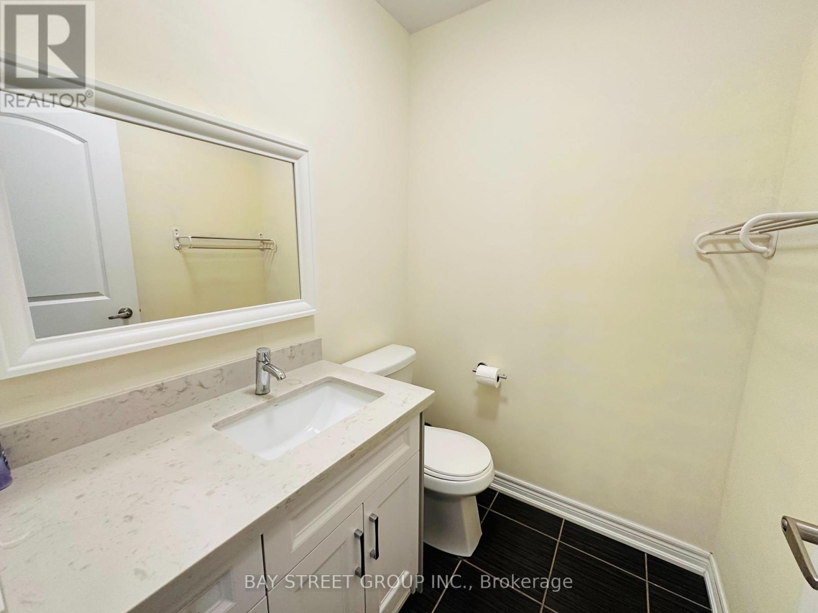 32 Capreol Avenue, Aurora, Ontario  L4G 7C4 - Photo 17 - N13755382