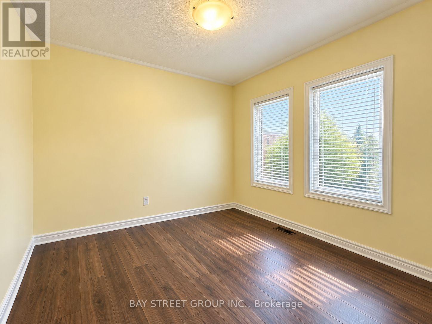 32 Capreol Avenue, Aurora, Ontario  L4G 7C4 - Photo 23 - N13755382