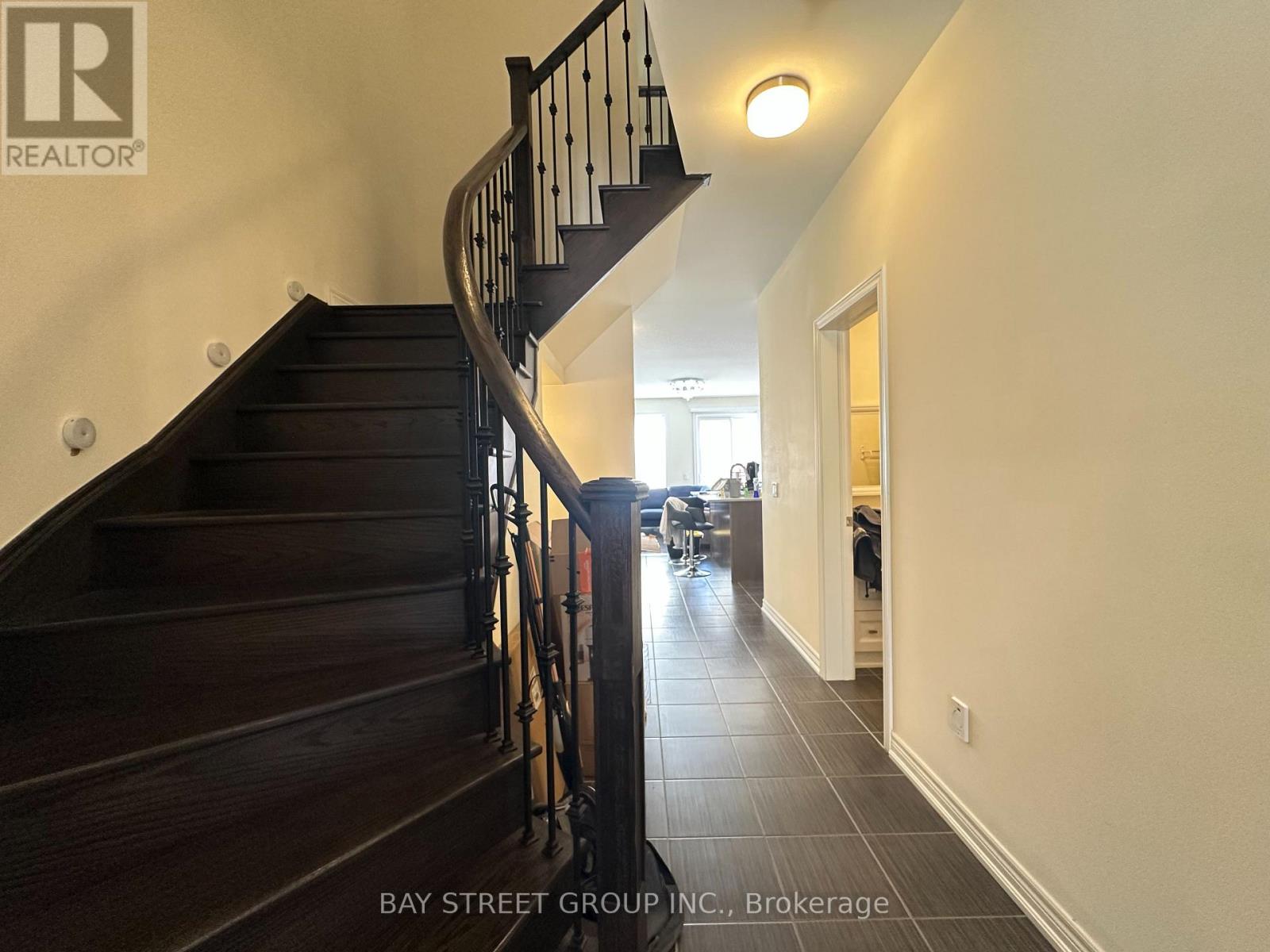 32 Capreol Avenue, Aurora, Ontario  L4G 7C4 - Photo 6 - N13755382