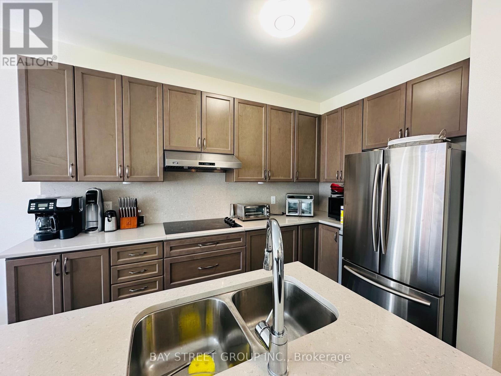 32 Capreol Avenue, Aurora, Ontario  L4G 7C4 - Photo 9 - N13755382