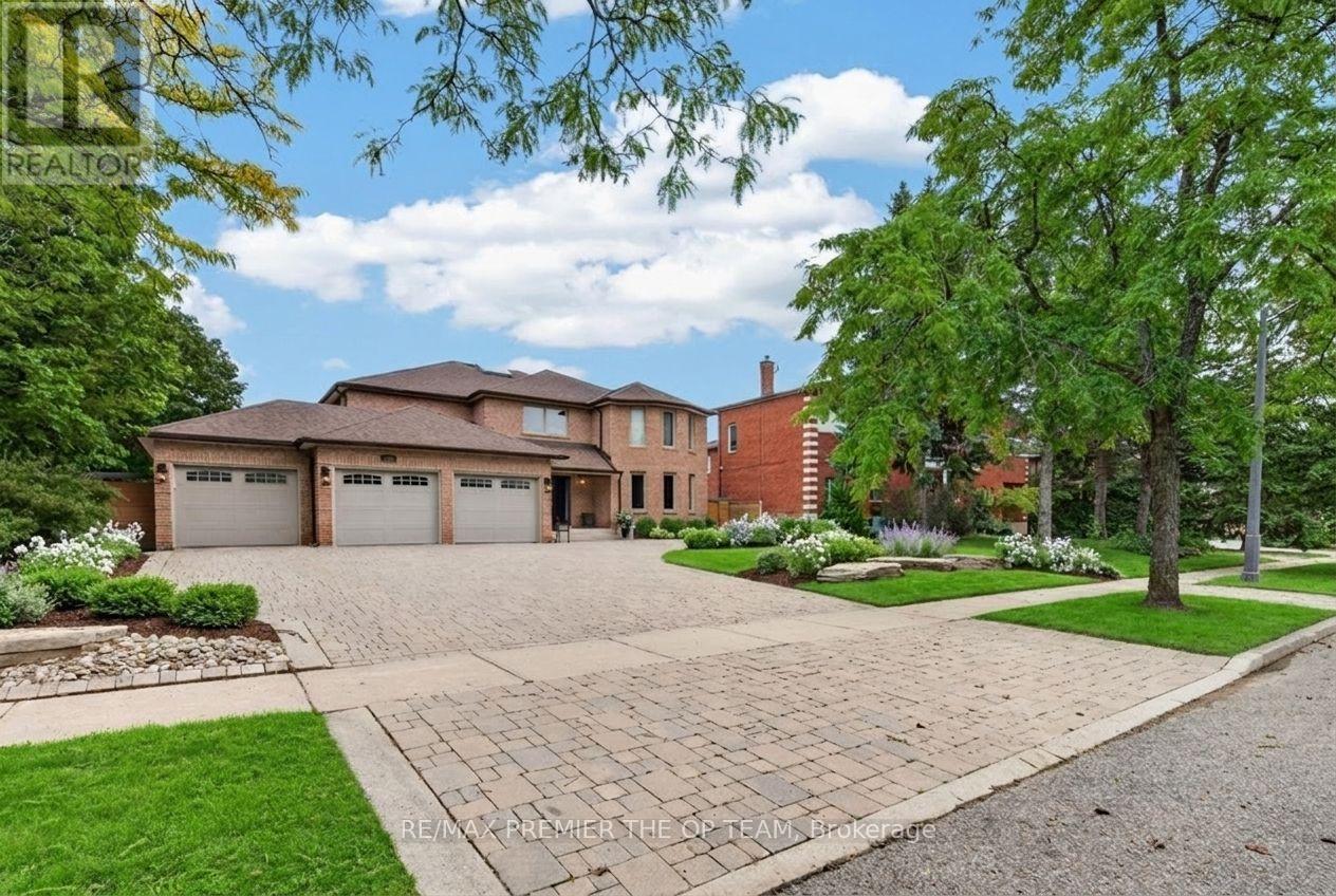 155 Dianawood Ridge, Vaughan, Ontario  L4L 6W9 - Photo 2 - N13755594