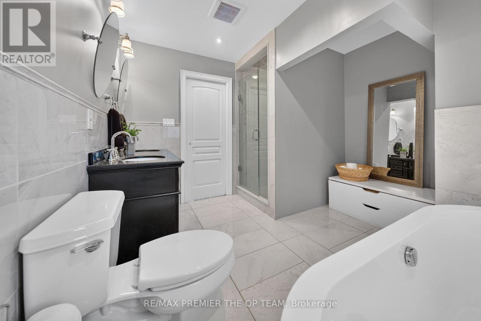 155 Dianawood Ridge, Vaughan, Ontario  L4L 6W9 - Photo 24 - N13755594