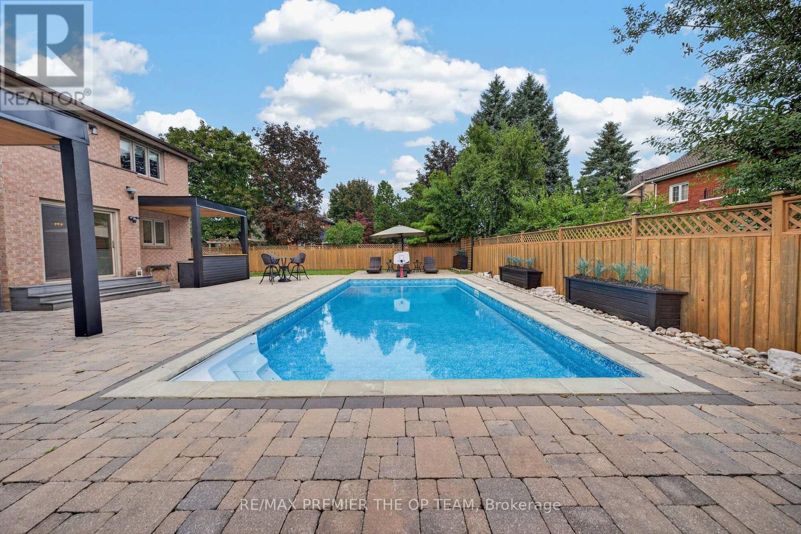 155 Dianawood Ridge, Vaughan, Ontario  L4L 6W9 - Photo 34 - N13755594