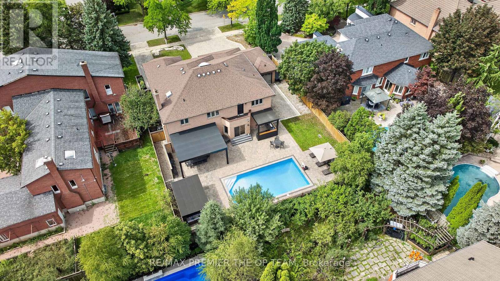 155 Dianawood Ridge, Vaughan, Ontario  L4L 6W9 - Photo 37 - N13755594