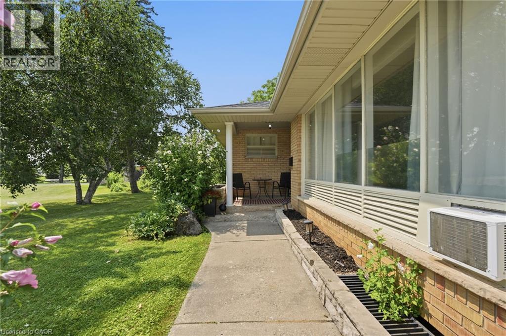 1432 Colborne Street E, Brantford, Ontario  N3T 5L4 - Photo 12 - 40861005
