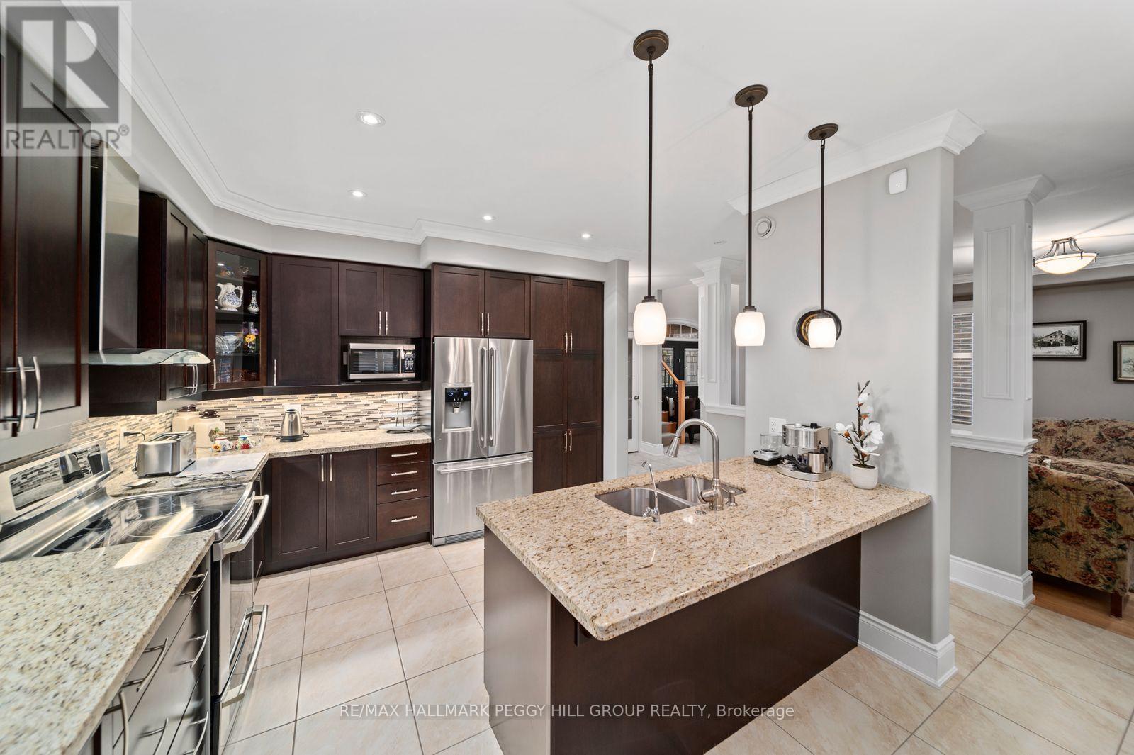 36 Auburn Court, Barrie (Ardagh), Ontario  L4N 6G9 - Photo 2 - S13755274