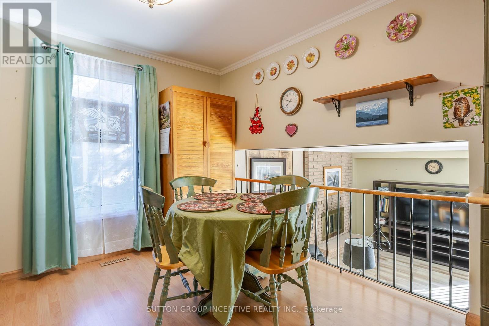 39 Carol Road, Barrie (Allandale Heights), Ontario  L4N 3P6 - Photo 15 - S13755354
