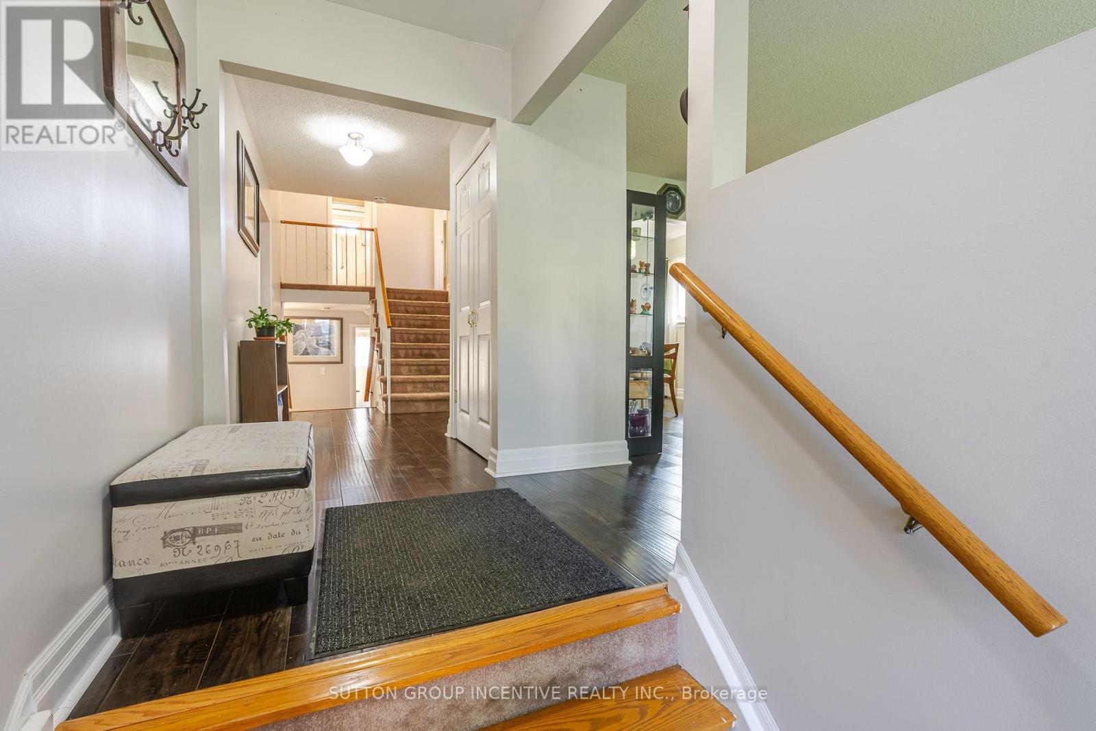 39 Carol Road, Barrie (Allandale Heights), Ontario  L4N 3P6 - Photo 5 - S13755354