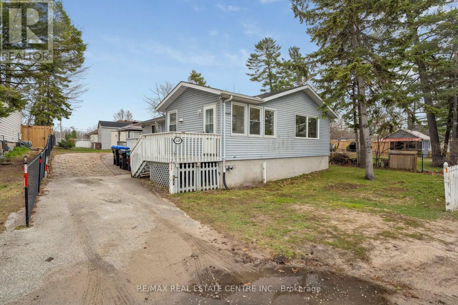 449 MOSLEY STREET, Wasaga Beach, Ontario