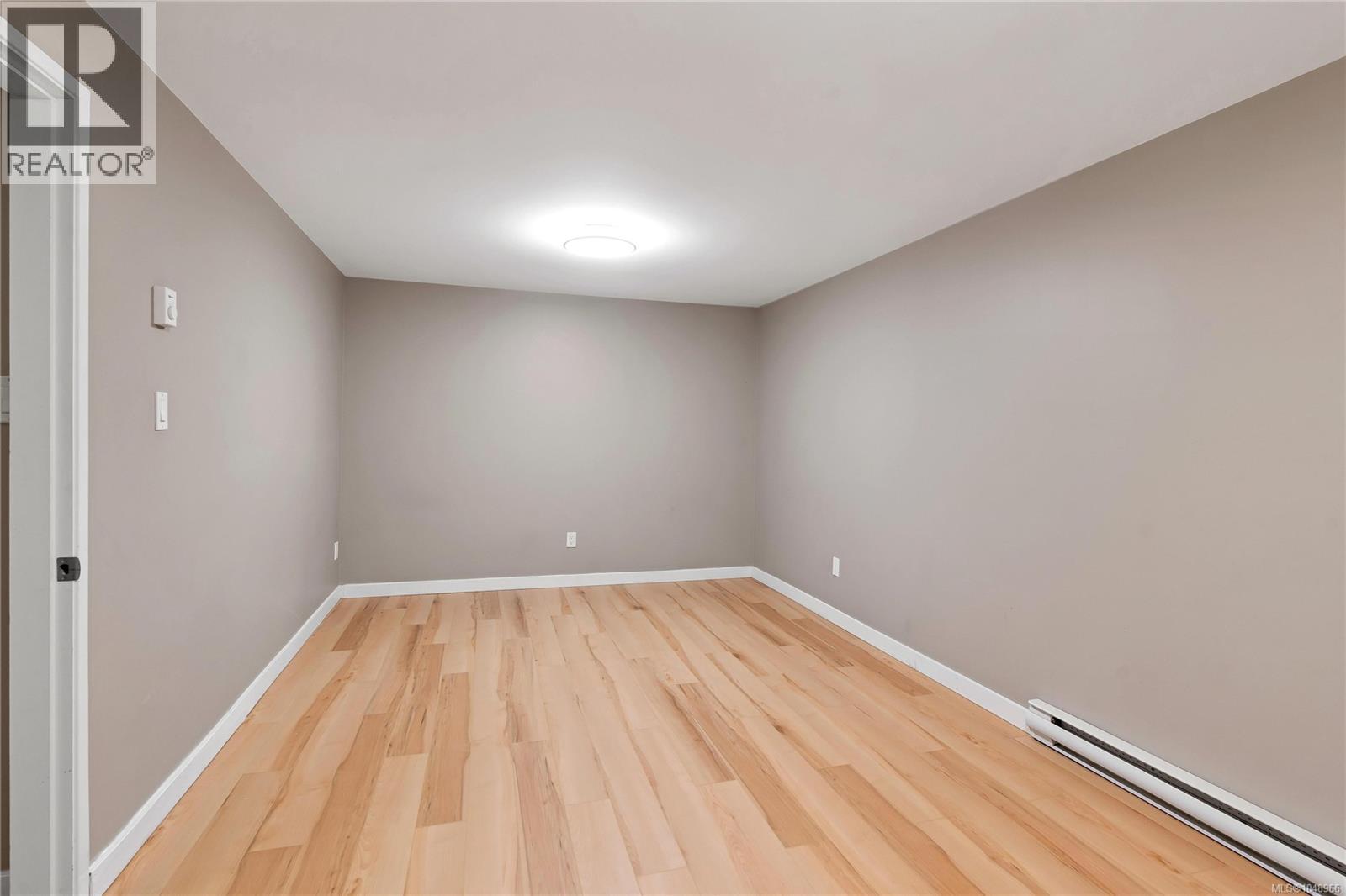 4 3987 Gordon Head Rd, Saanich, British Columbia  V8N 3X5 - Photo 28 - 1048966