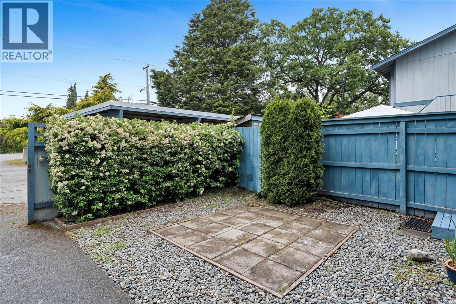 4 3987 Gordon Head Rd, Saanich, British Columbia  V8N 3X5 - Photo 35 - 1048966