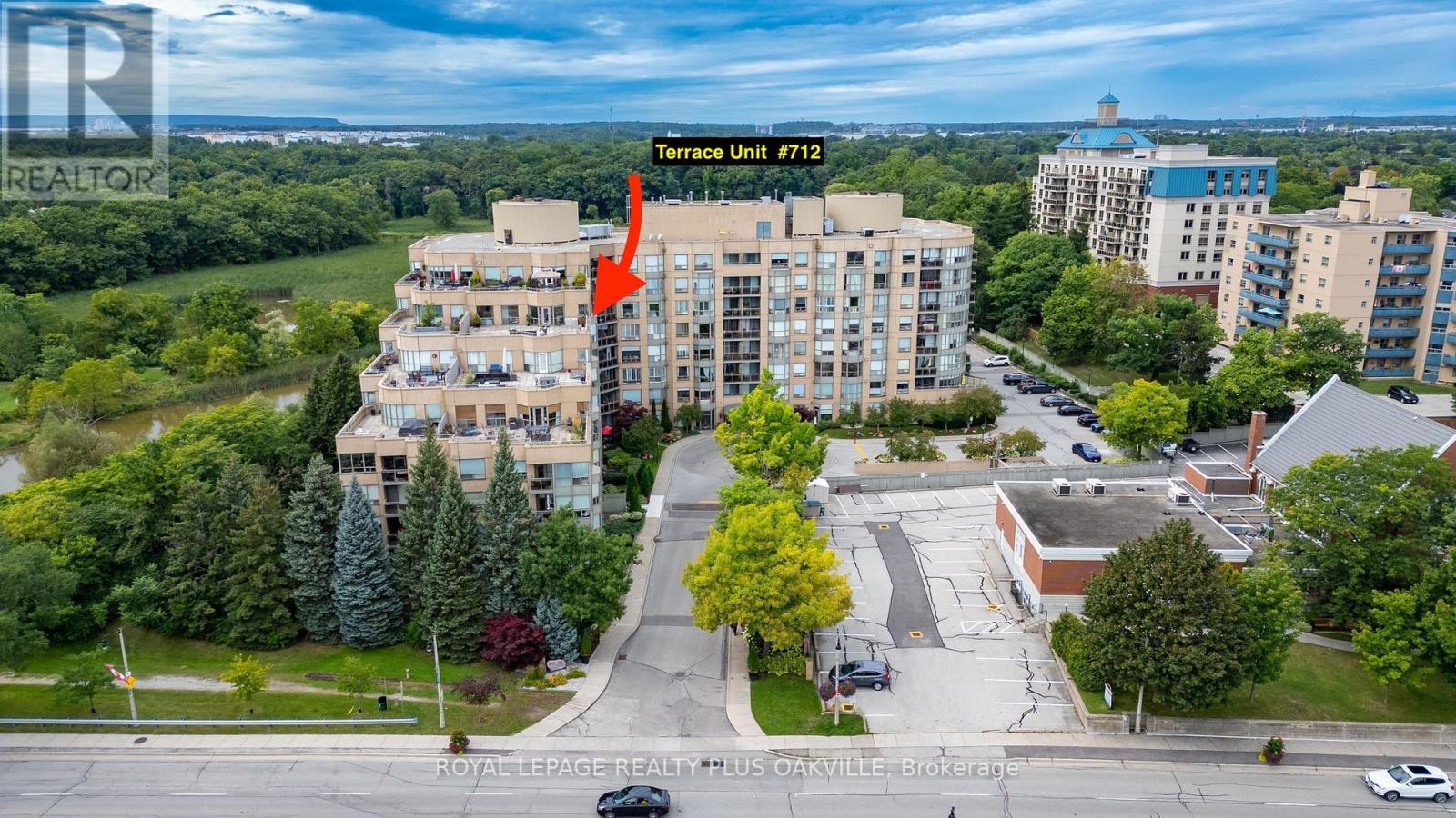 712 - 2511 Lakeshore Road W, Oakville, Ontario  L6L 6L9 - Photo 2 - W13755296