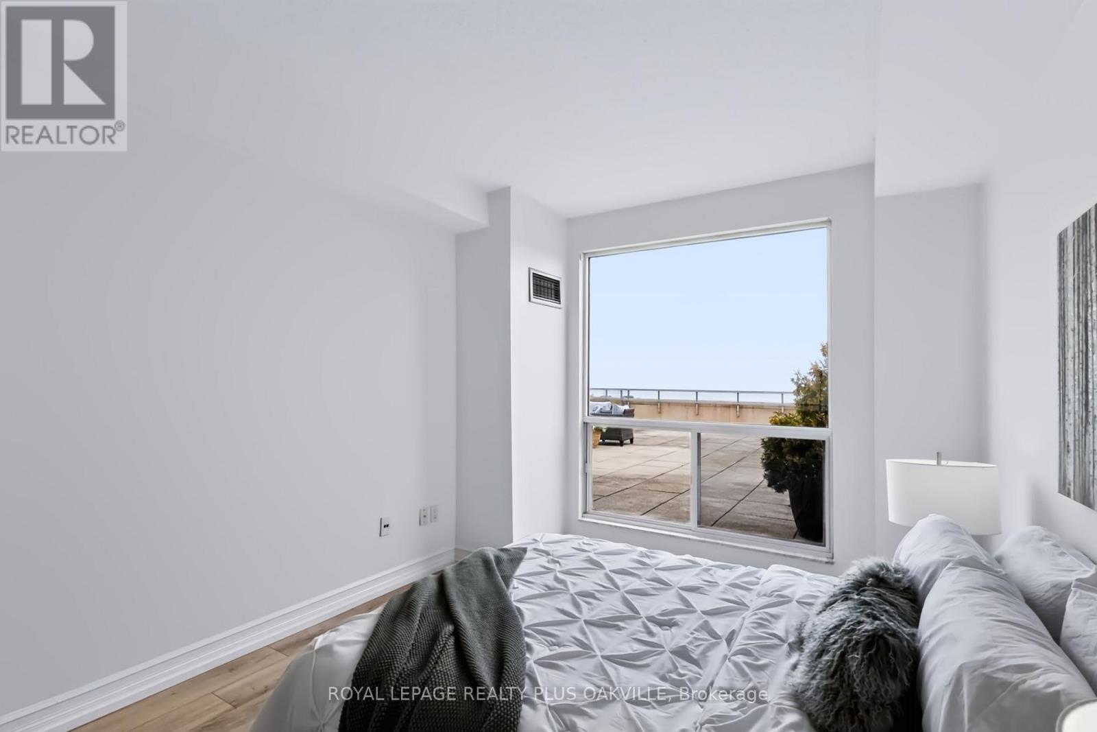 712 - 2511 Lakeshore Road W, Oakville, Ontario  L6L 6L9 - Photo 23 - W13755296