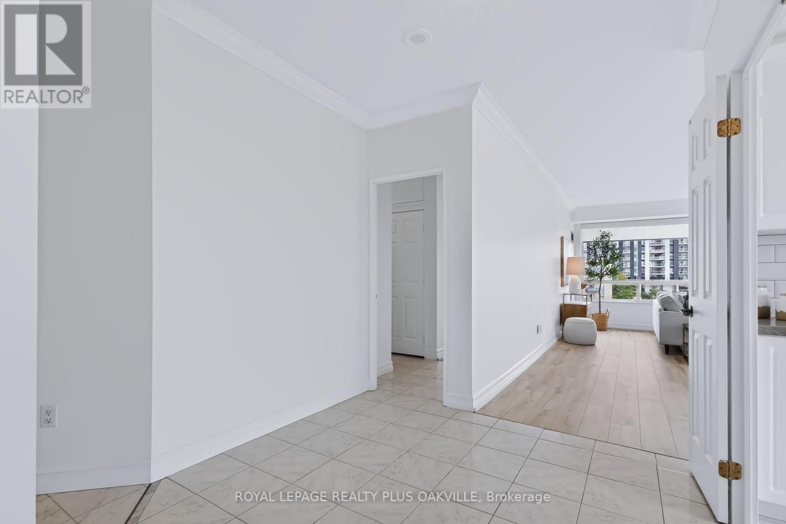 712 - 2511 Lakeshore Road W, Oakville, Ontario  L6L 6L9 - Photo 24 - W13755296