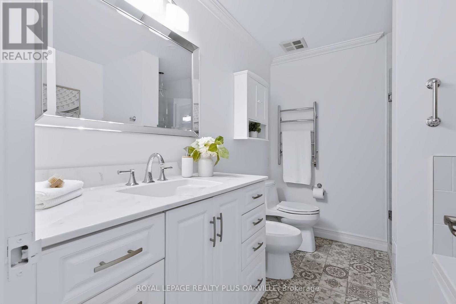 712 - 2511 Lakeshore Road W, Oakville, Ontario  L6L 6L9 - Photo 26 - W13755296