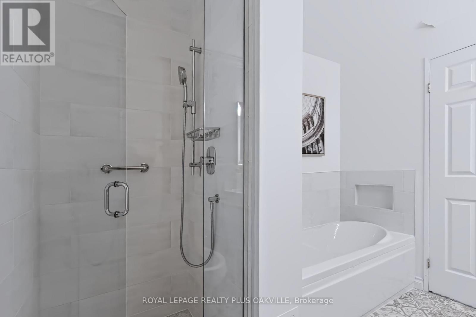 712 - 2511 Lakeshore Road W, Oakville, Ontario  L6L 6L9 - Photo 27 - W13755296