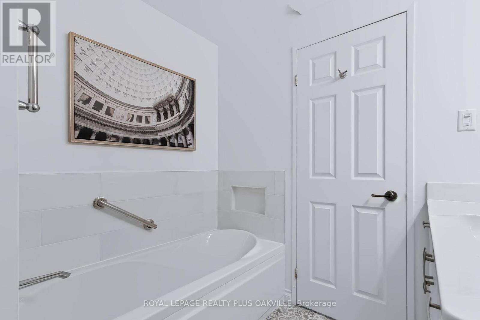 712 - 2511 Lakeshore Road W, Oakville, Ontario  L6L 6L9 - Photo 28 - W13755296