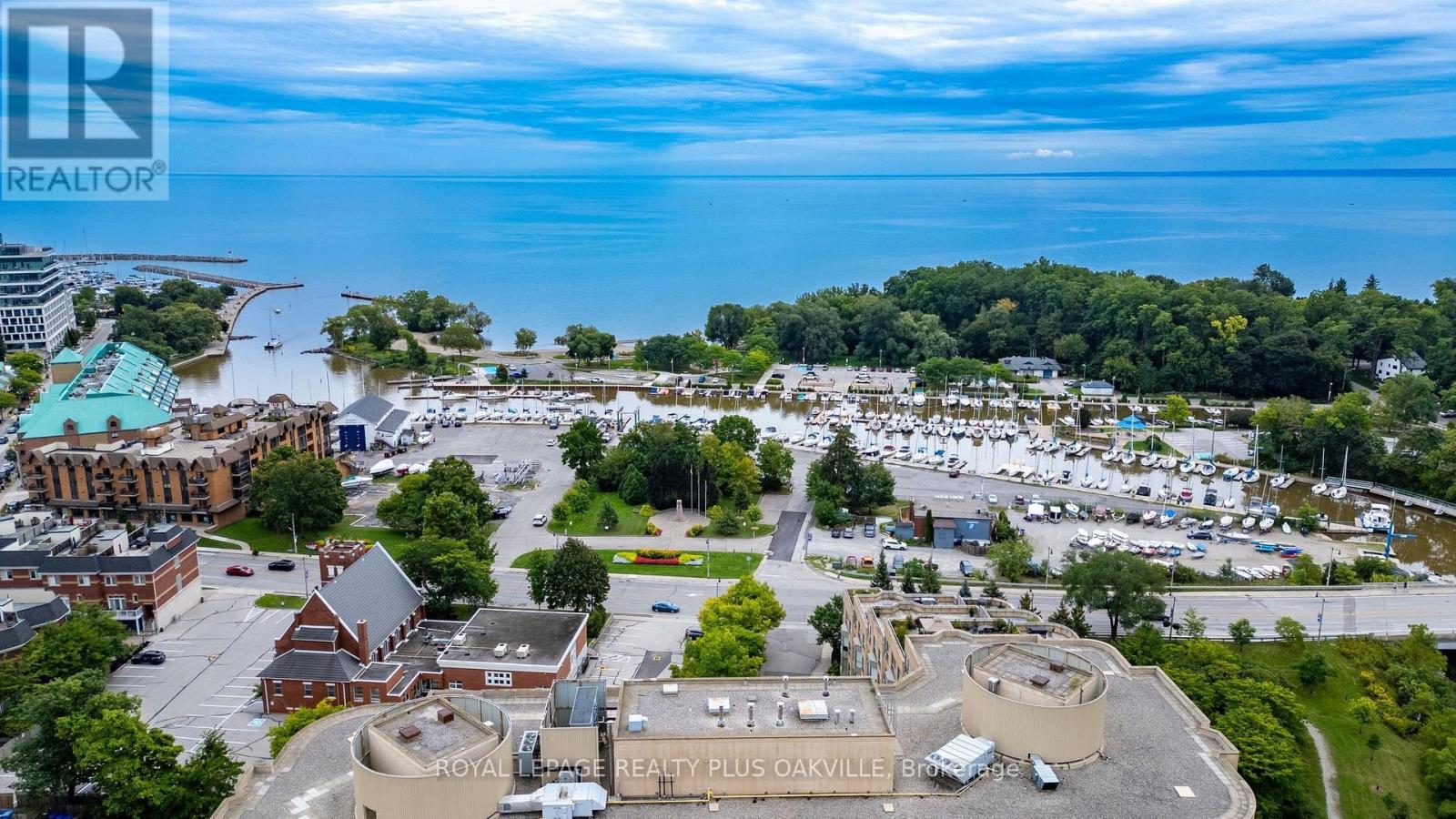 712 - 2511 Lakeshore Road W, Oakville, Ontario  L6L 6L9 - Photo 3 - W13755296