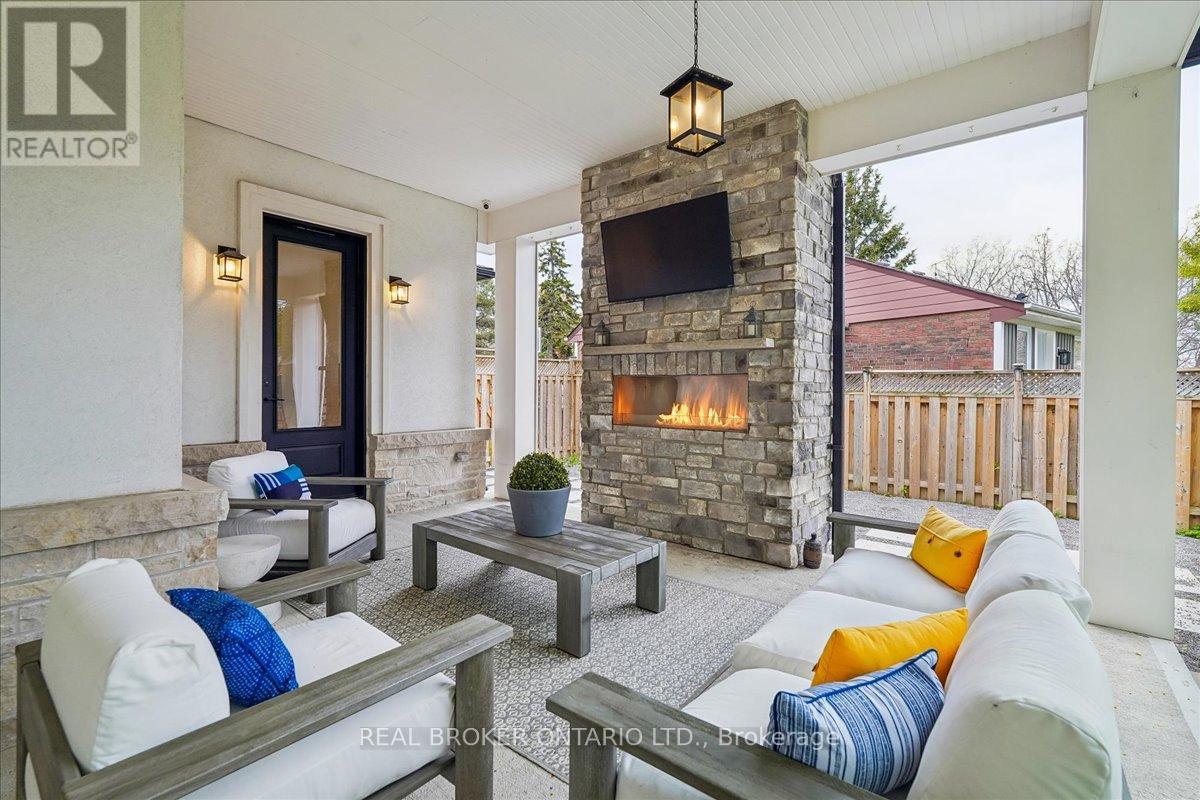 1445 Skyline Drive, Mississauga, Ontario  L5E 2W3 - Photo 41 - W13755330