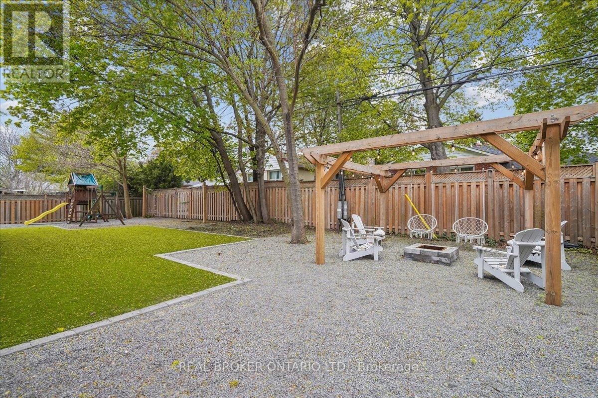 1445 Skyline Drive, Mississauga, Ontario  L5E 2W3 - Photo 43 - W13755330