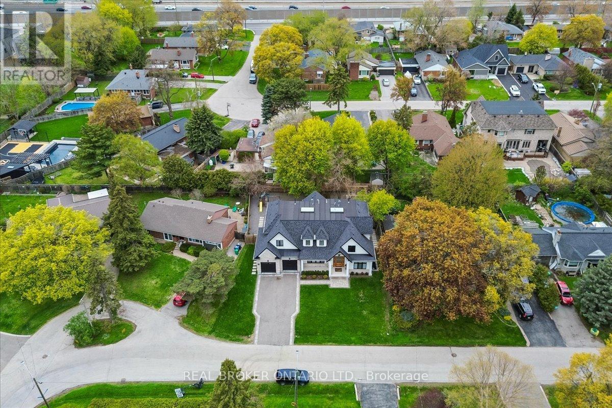 1445 Skyline Drive, Mississauga, Ontario  L5E 2W3 - Photo 47 - W13755330
