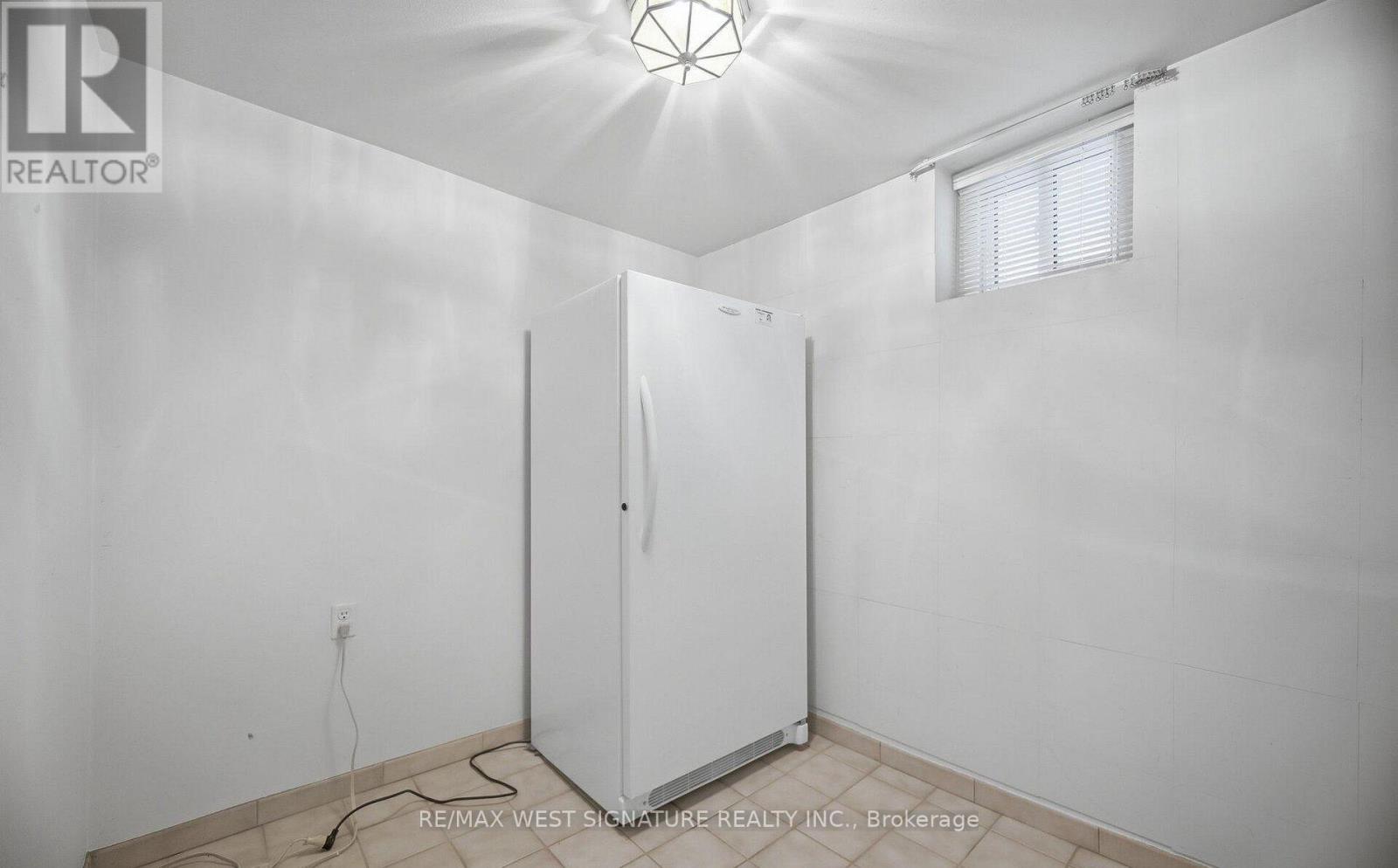 36 Windsor Road, Toronto, Ontario  M9R 3G4 - Photo 27 - W13755364