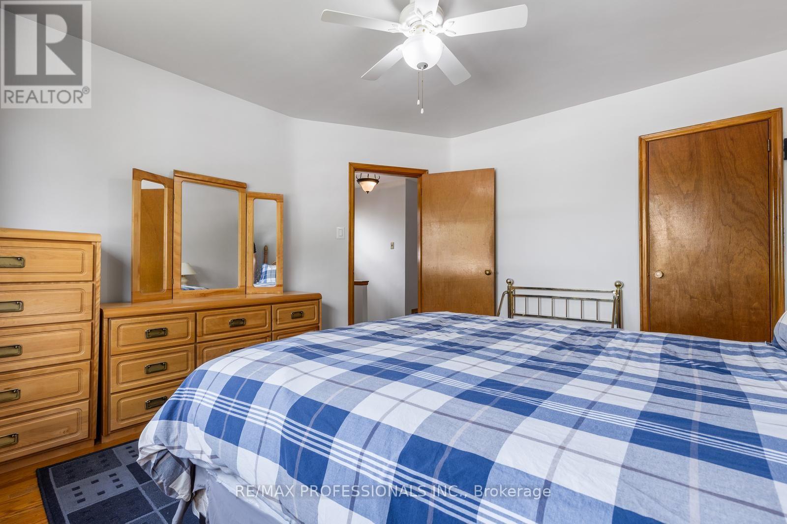 122 Treeview Drive, Toronto, Ontario  M8W 4C3 - Photo 16 - W13755400