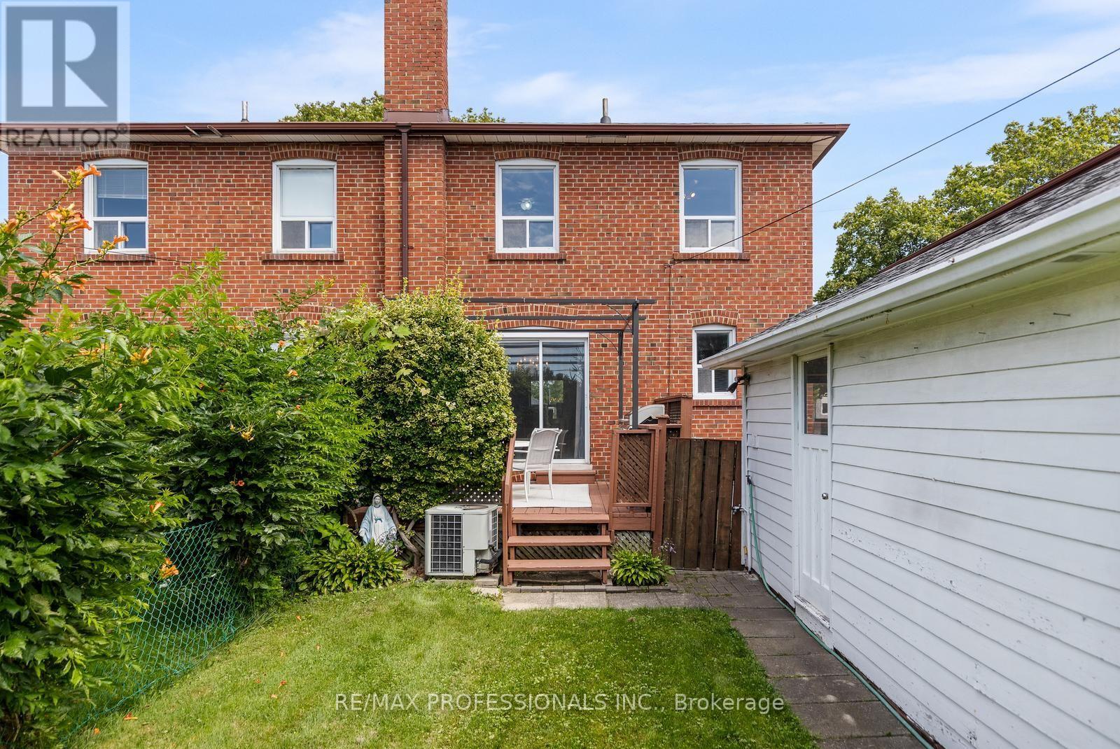 122 Treeview Drive, Toronto, Ontario  M8W 4C3 - Photo 26 - W13755400