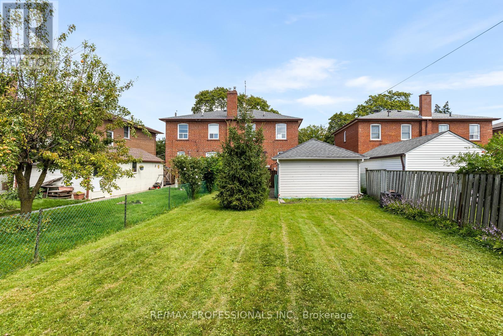 122 Treeview Drive, Toronto, Ontario  M8W 4C3 - Photo 27 - W13755400