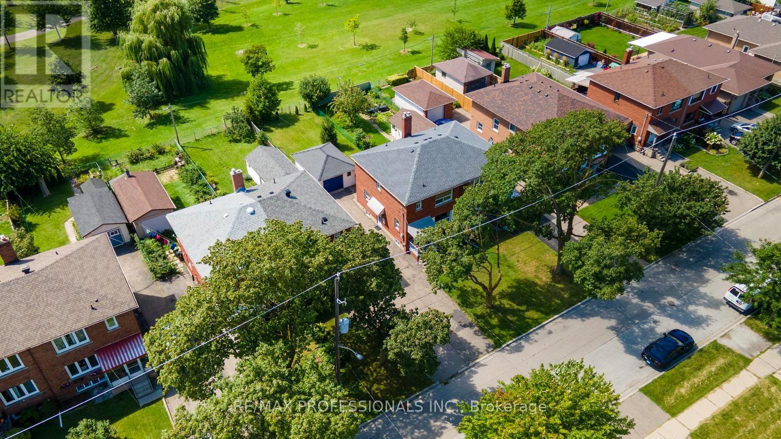 122 Treeview Drive, Toronto, Ontario  M8W 4C3 - Photo 47 - W13755400