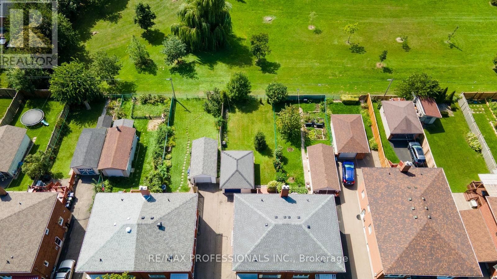 122 Treeview Drive, Toronto, Ontario  M8W 4C3 - Photo 48 - W13755400