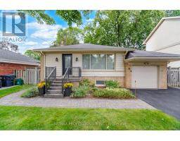 8 BEAVERBROOK AVENUE, Toronto, Ontario