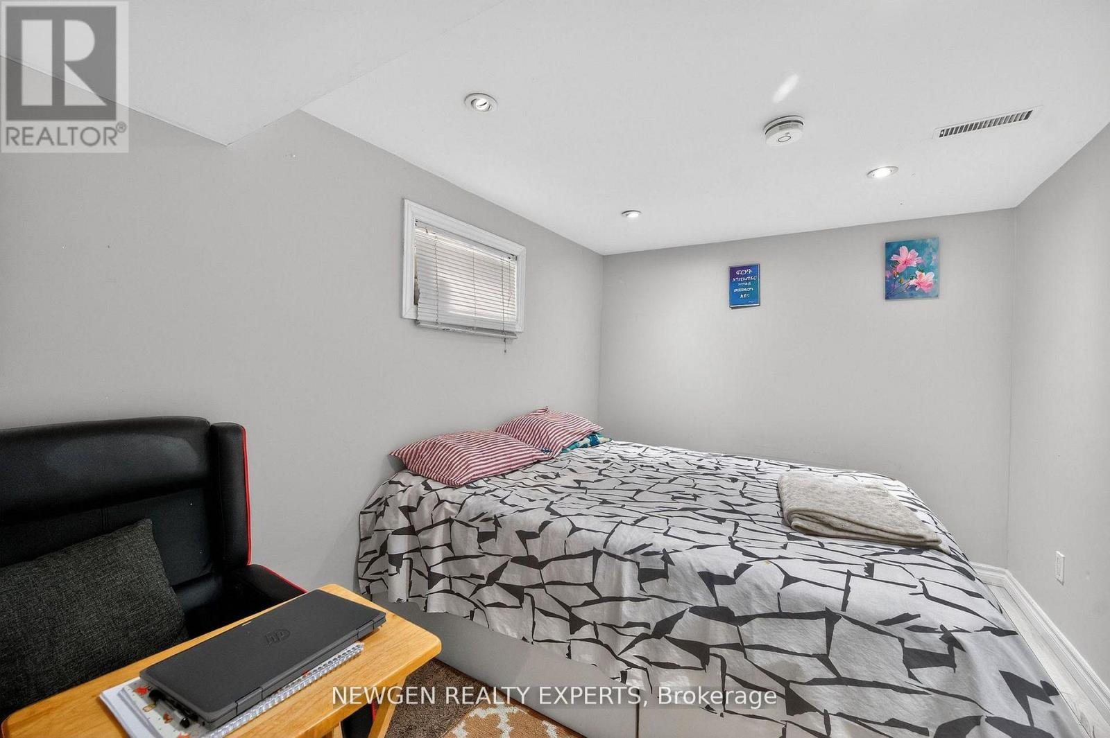 63 Faludon Drive, Halton Hills, Ontario  L7G 1H9 - Photo 33 - W13755446