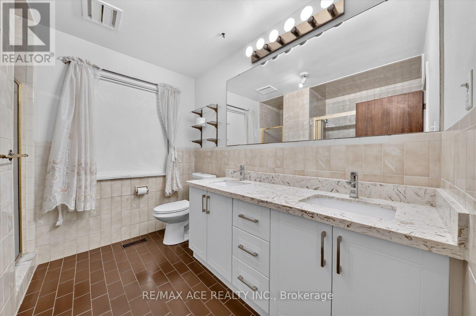 3 Pipestone Place, Toronto, Ontario  M9W 3V4 - Photo 17 - W13755530