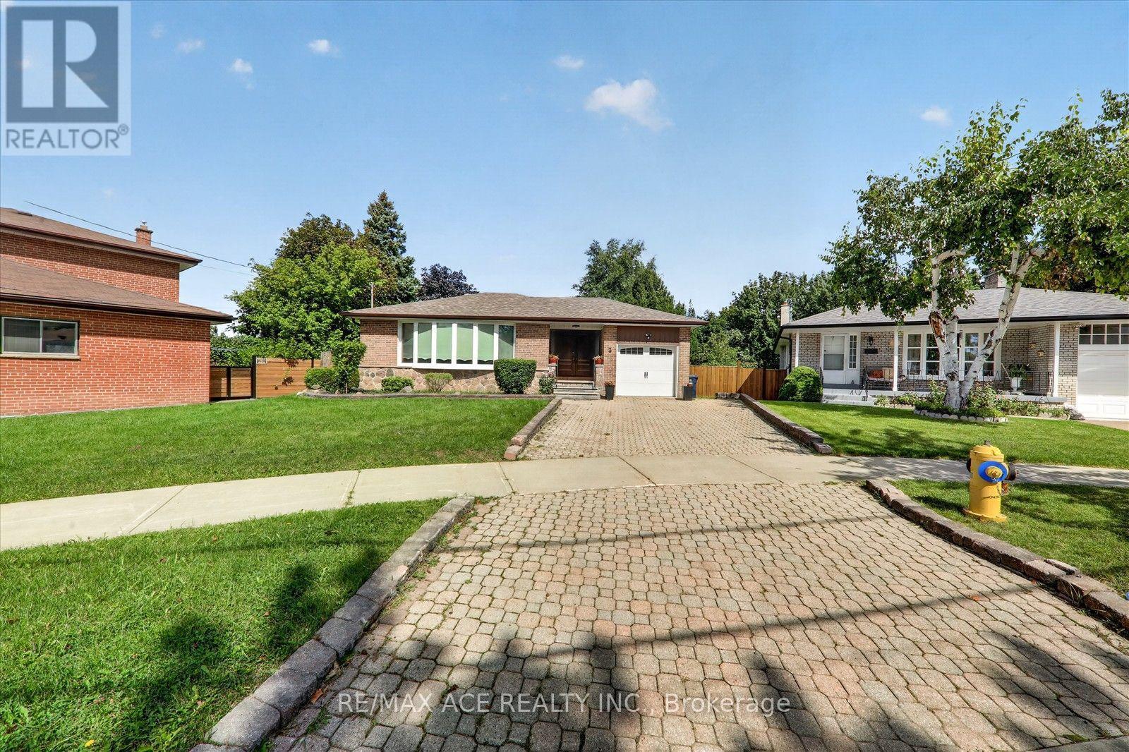 3 Pipestone Place, Toronto, Ontario  M9W 3V4 - Photo 3 - W13755530